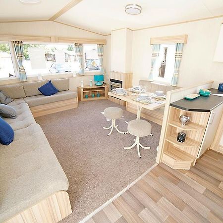 Готель Hoburne Cotswold Саут-Керні Екстер'єр фото